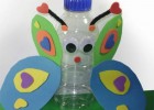 Manualidades con Reciclados: Mariposa con botella reciclada | Recurso educativo 92519
