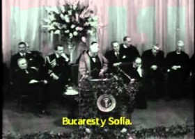 Vídeo de Winston Churchill en Fulton parlant sobre "el teló d'acer" | Recurso educativo 752132